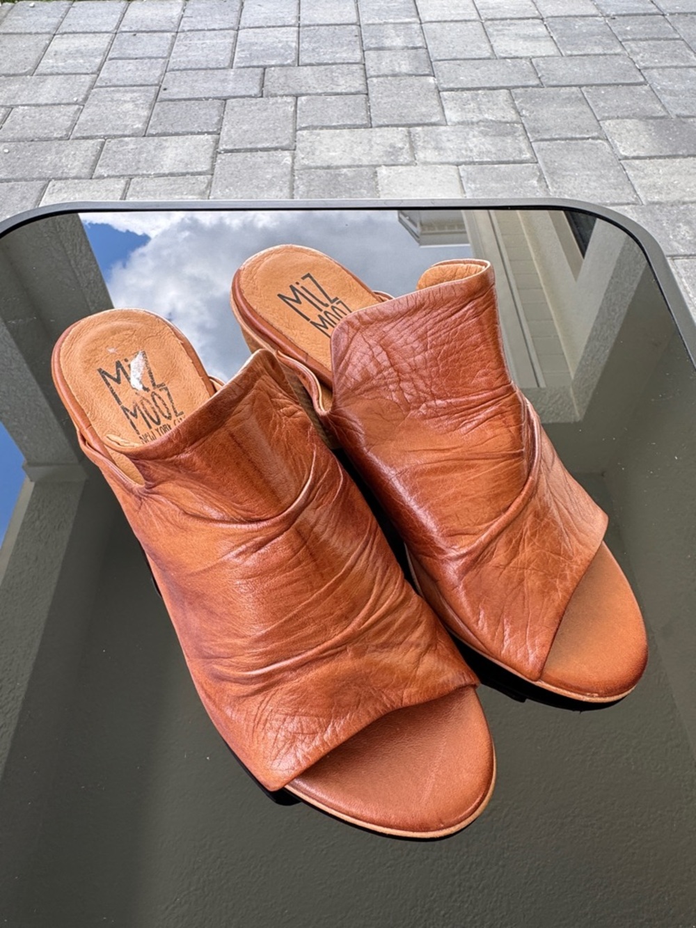 Miz Mooz Women's Tan Leather Mules